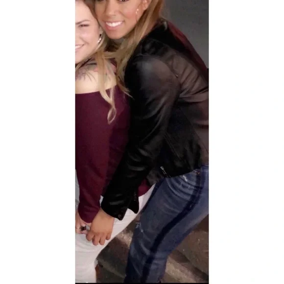 •Sold on Mercari•Abercrombie Simone High Rise Ankle Jeans 29 - Picture 2 of 7